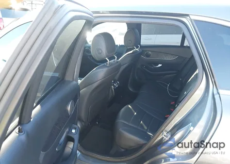 2017 Mercedes-Benz Glc 300 z USA, uszkodzony, nr VIN WDC0G4JB2HV009505